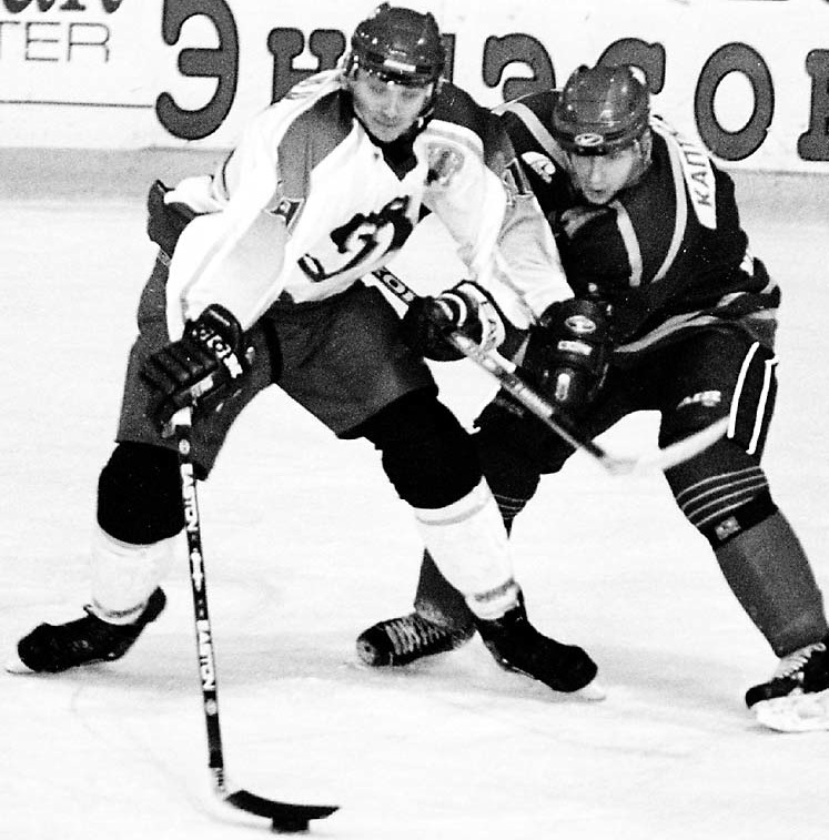 Динамо-Минск - Брест_Прессбол_2003-04.jpg