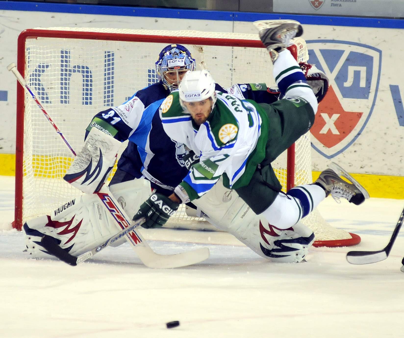 Александр Радулов против Андрея Мезина_2009-10.JPG