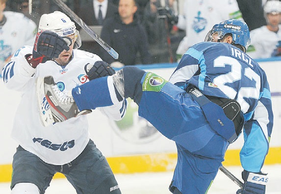 Збынек Иргл_Прессбол_2013-14_3.jpg Збынек Иргл_Прессбол_2013-14_3.jpg