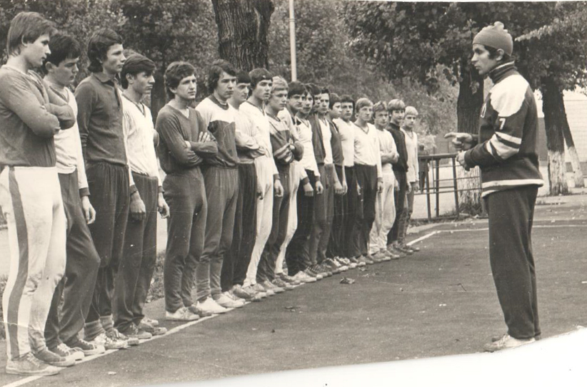 Геннадий Бандурин на сборах с динамовцами.jpg Геннадий Бандурин на сборах с динамовцами.jpg